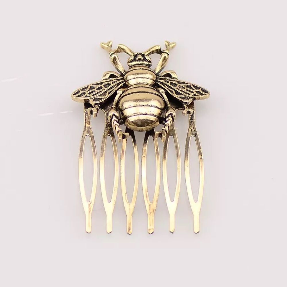 Bee hair comb